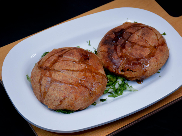 Grilled kibbeh